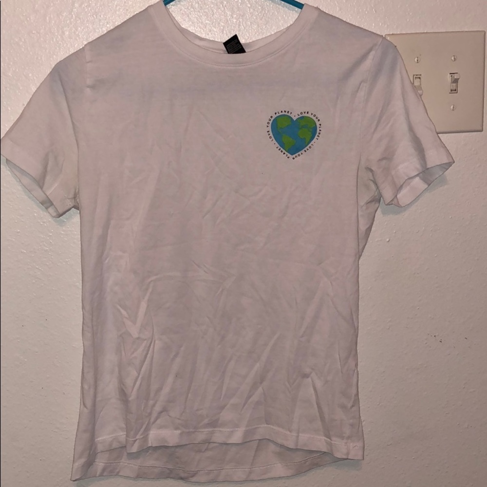 F21 earth tee
